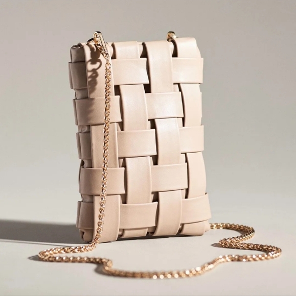Anthropologie Handbags - NWOT Anthropologie Lindy Woven Phone Case Crossbody Bag/Tan